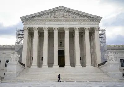 Trump's Justice Department seeks Supreme Court intervention to deport 350,000 Venezuelans living in U.S.